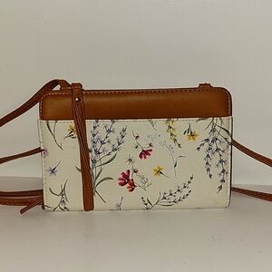 Women passport purse